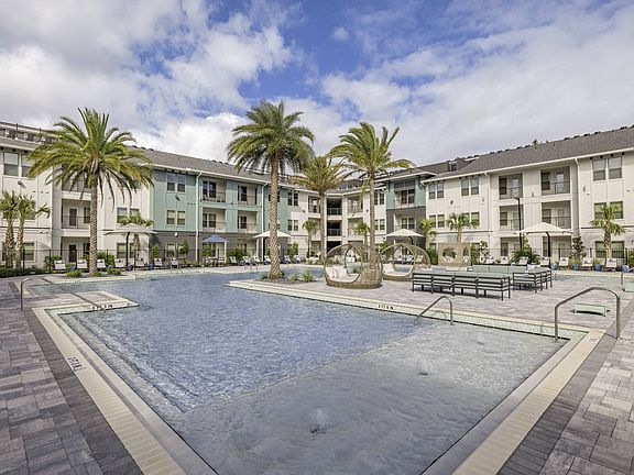 Relaxing Saltwater Pool with Cabanas, Wi-Fi, Sun Shelves, & Sunshade Umbrellas