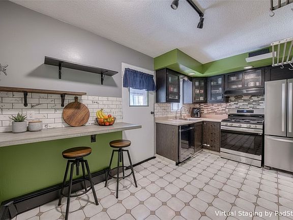 5th image of 4776 Aloe St