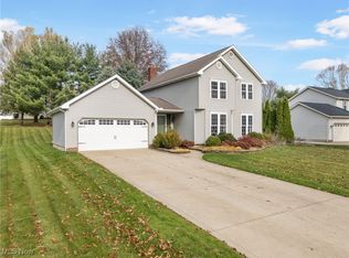 1551 Applewood Way, Uniontown, OH