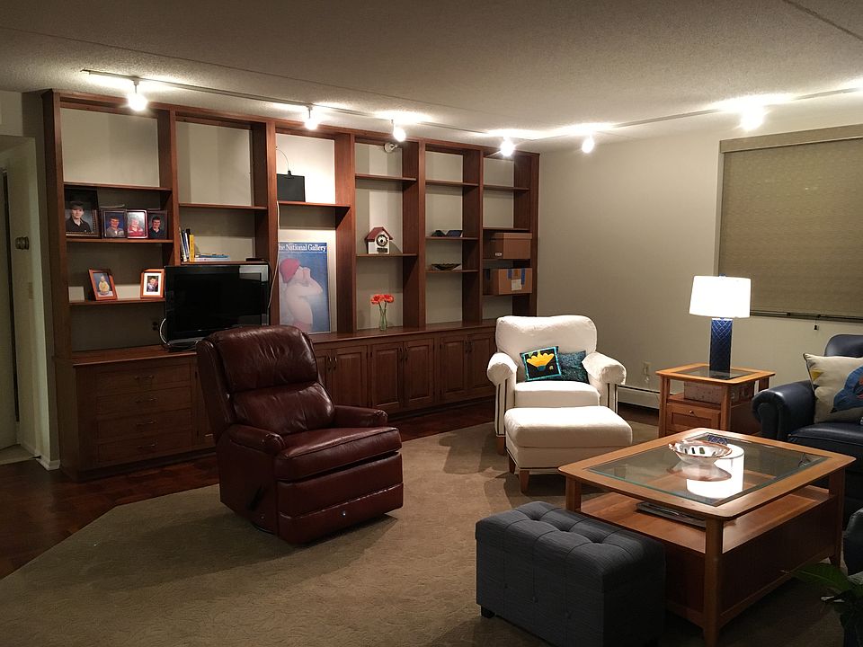 1st image of 600 4th St SW APT 207