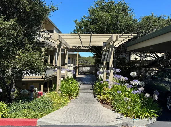 212 Quail Run Ct, Del Rey Oaks, CA 93940
