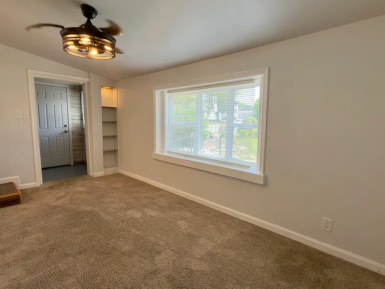 246 Poplar St — Photo 8