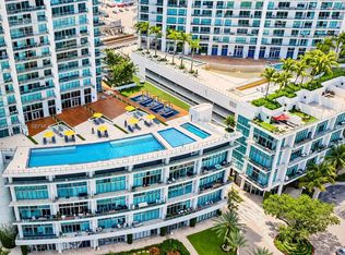 92 SW 3rd St APT 1603, Miami, FL 33130