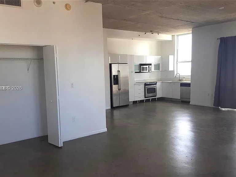 133 NE 2nd Ave #2013 — Photo 5