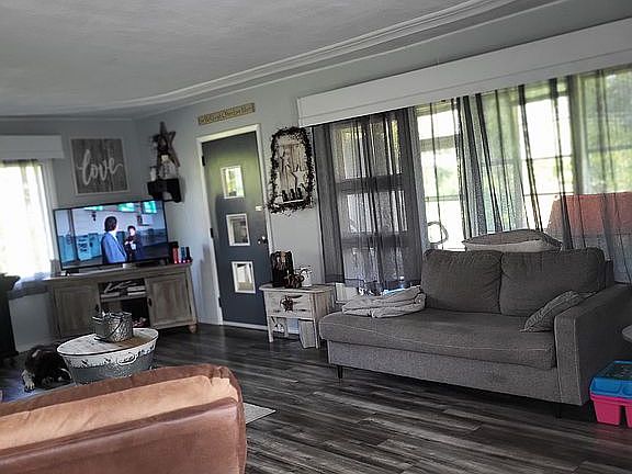 2nd image of 6940 Scenic Dr