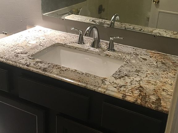 4th image of 2712 McCart Ave