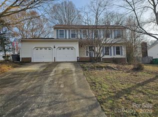 2112 Flint Glenn Ln, Charlotte, NC 28262