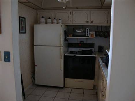 4th image of 24 Andover E #A