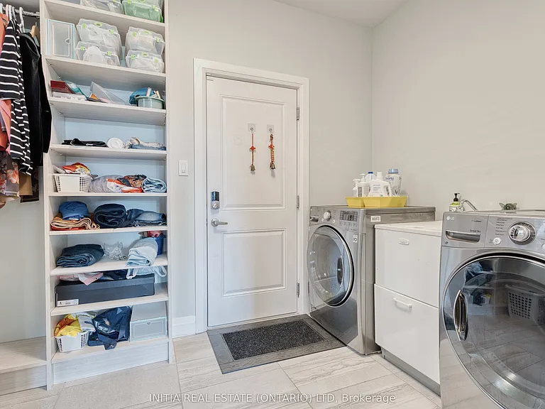 1258 Silverfox Dr — Photo 12