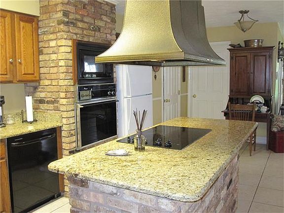 5th image of 156 Cottonwood Dr