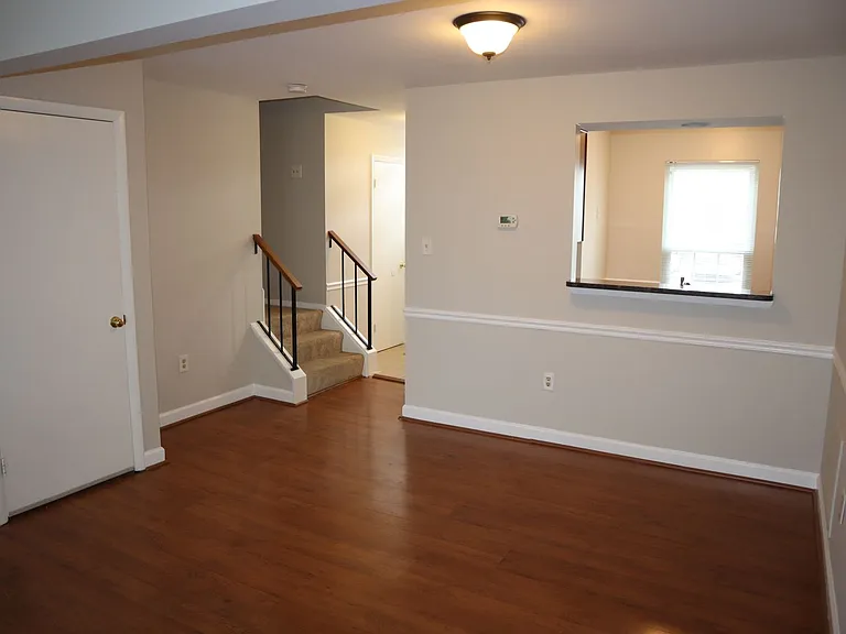 9513 Melrose Square Way — Photo 7