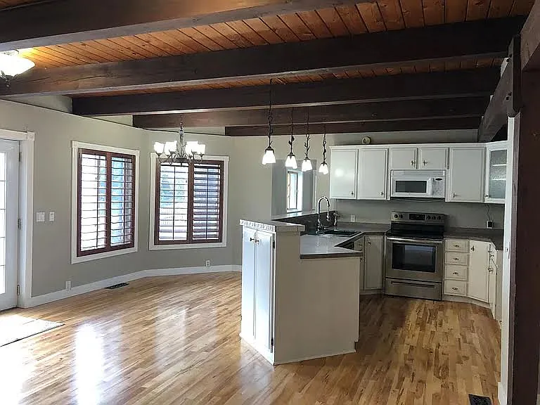 8933 W Ridge Line Ln — Photo 9