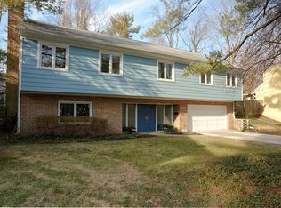 5406 Trent St, Chevy Chase, MD 20815