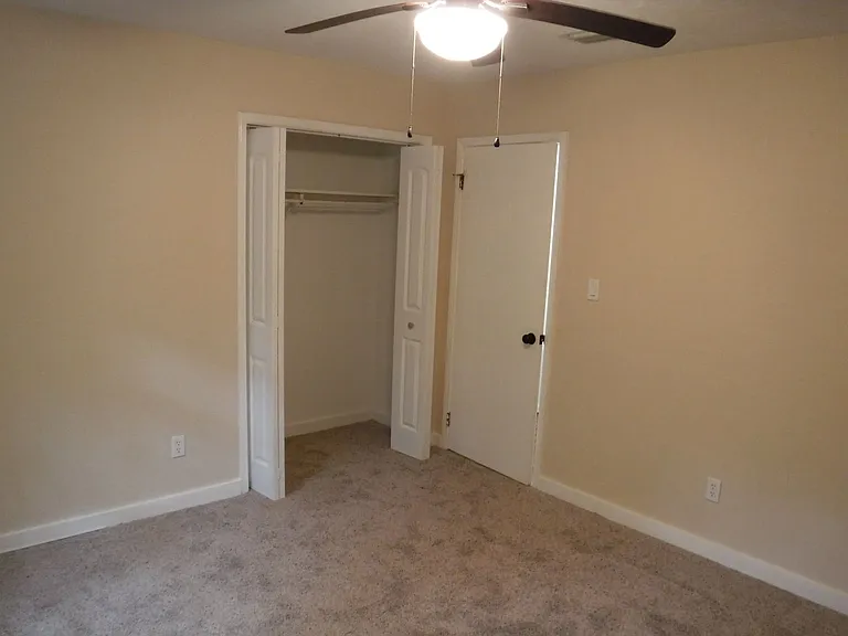 2308 Sylvan Ct — Photo 11