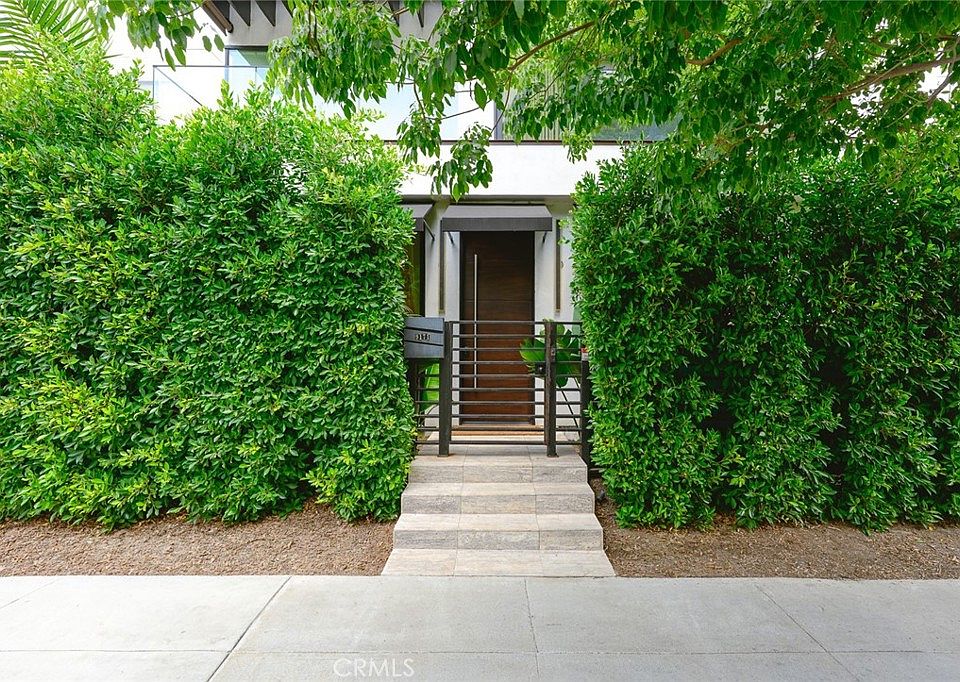 1st image of 9171 W 3rd St