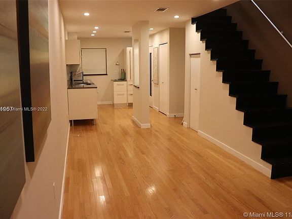 4th image of 260 Majorca Ave #260