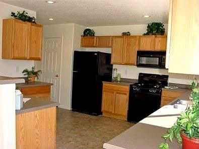 4th image of 2519 Twin Oaks Dr NW