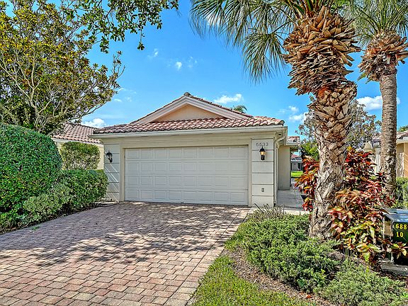 2nd image of 5533 Avellino Pl