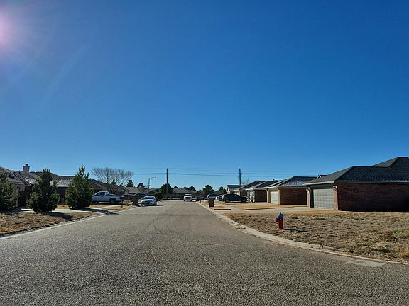5th image of 601 N Spruce Ave