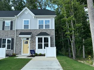 418 Big Woods Dr #1, Poquoson, VA 23662