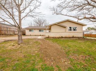 2601 Dewitt St, Irving, TX 75062