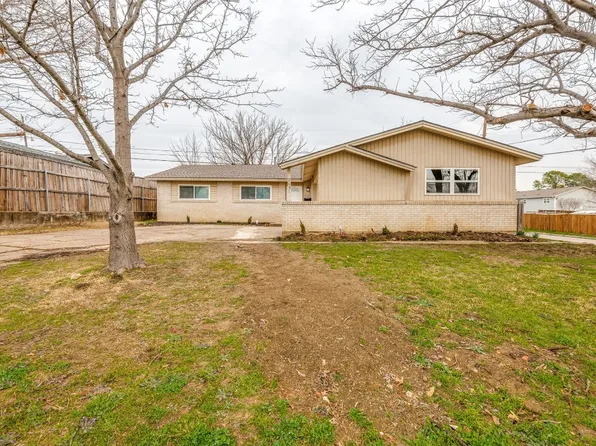 2601 Dewitt St, Irving, TX 75062