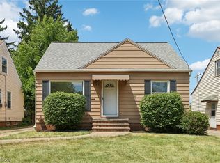 15901 Rockside Rd, Maple Heights, OH 44137