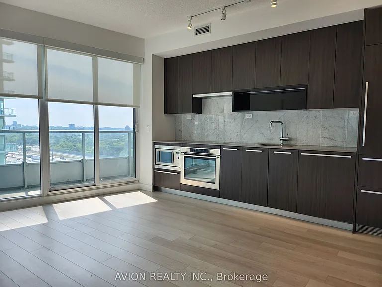 115 McMahon Dr #1205 — Photo 8
