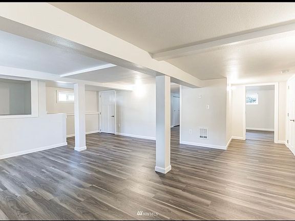 2nd image of 418 E Gowe St Unit 2