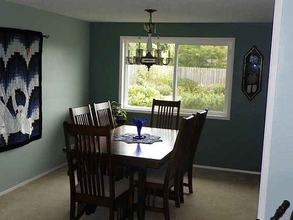 Formal Dining