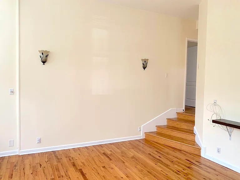 297 Montgomery St #1E — Photo 6