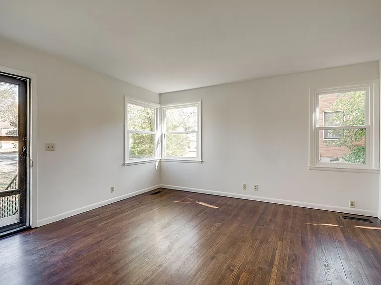 1907 Dabbs Ave — Photo 14