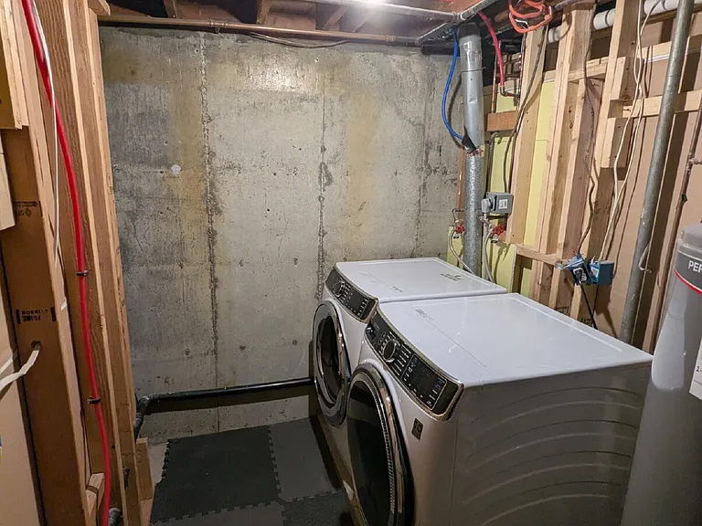 7070 Beacon Way — Photo 43