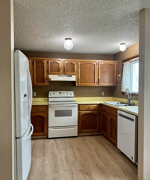 344 Westchester Sq N #B — Photo 2