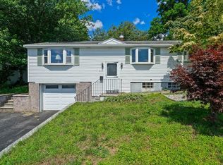 416 Waverley Oaks Rd, Waltham, MA 02452