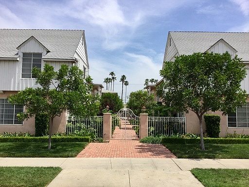 1st image of 4464 Hazeltine Ave APT 11A