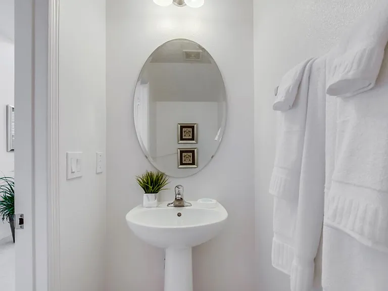 2118 Crofton Ave — Photo 22