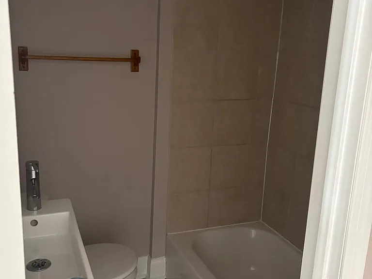 1925 Oakhill Ave #1 — Photo 5