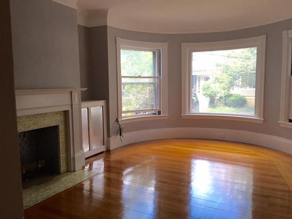 2nd image of 17 Osborne Rd #1