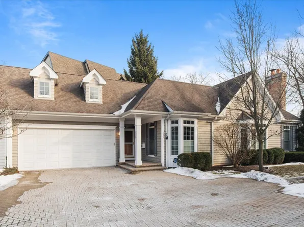 572 Vine Ave, Highland Park, IL 60035