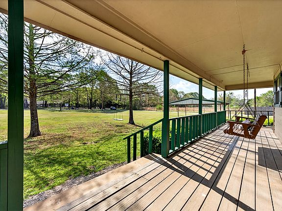 4th image of 1334 Private Road 8520