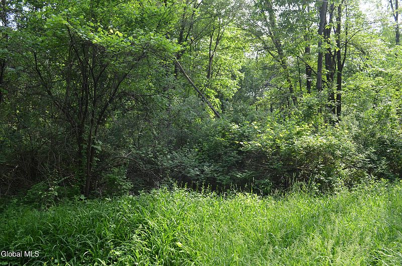 2nd image of 9 Cedar Road