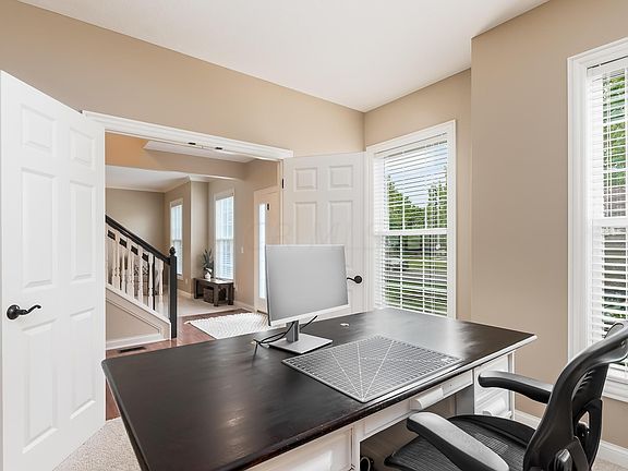 5th image of 5400 Port Haven Dr