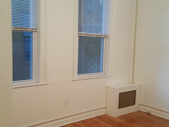 Bed room 1