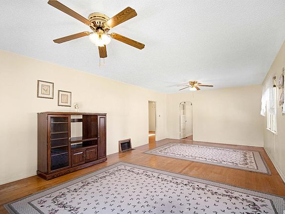 4th image of 4316 Perlita Ave