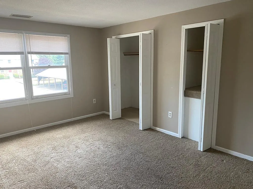 4 Saint Marc Cir — Photo 4