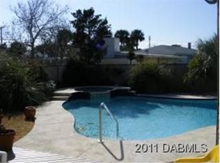 1220 Thompson Pl, Daytona Beach, FL 32118