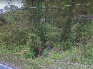 979 Piney Flats Rd, Piney Flats, TN 37686