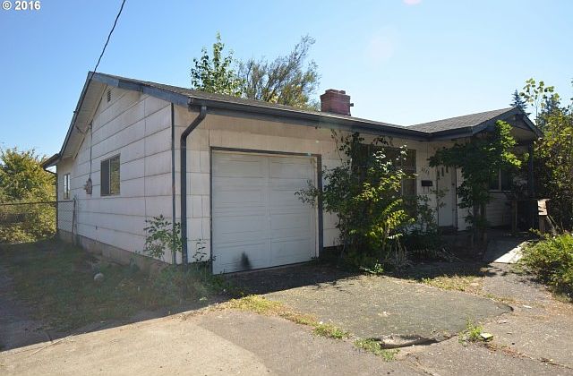 2nd image of 2722 NE 122nd Ave