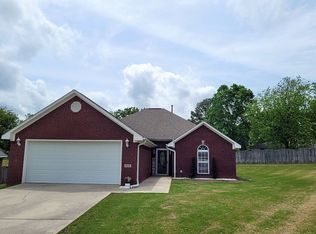 122 Casey Ln, Florence, AL 35633